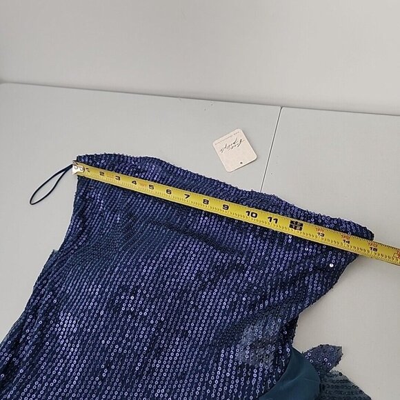 NEW Free People Size Medium Taylor Sequin Asymmetrical Ruffle Tube Top - Picture 7 of 10